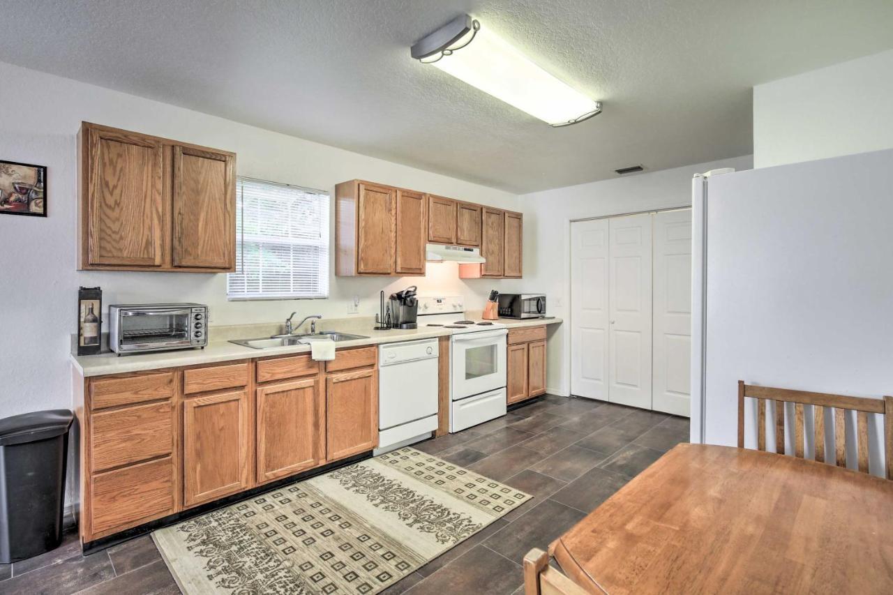 Home With Bbq About 1 Mi To Indian Rocks Beach And Golf Largo Exterior photo